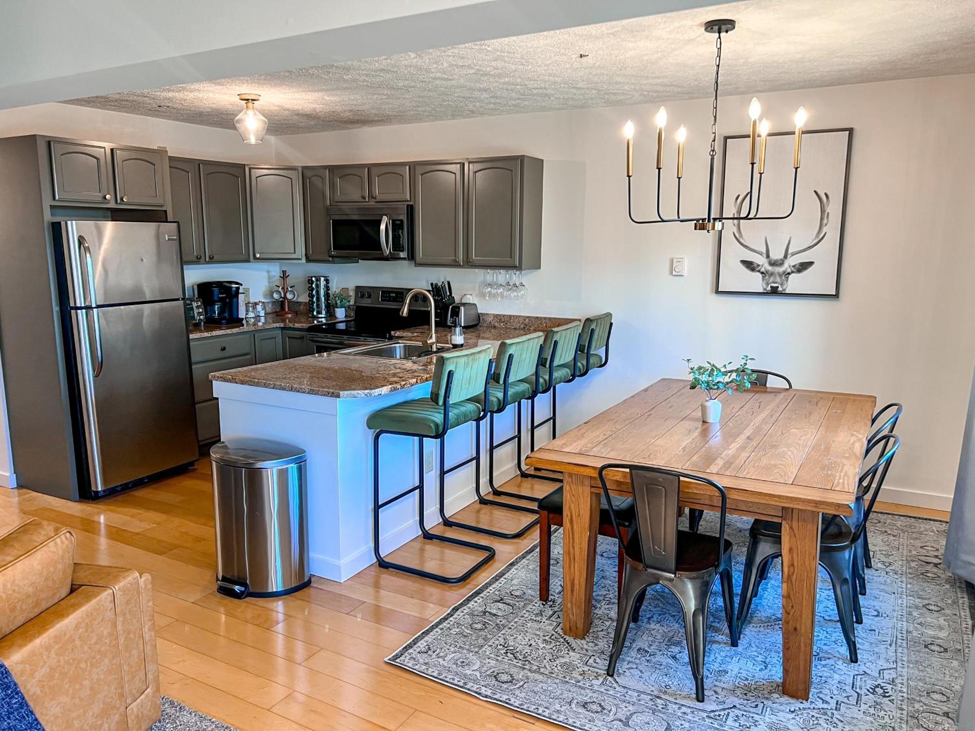Remodeled Summit Condo At Snowshoe - Modern & Cozy Exteriör bild
