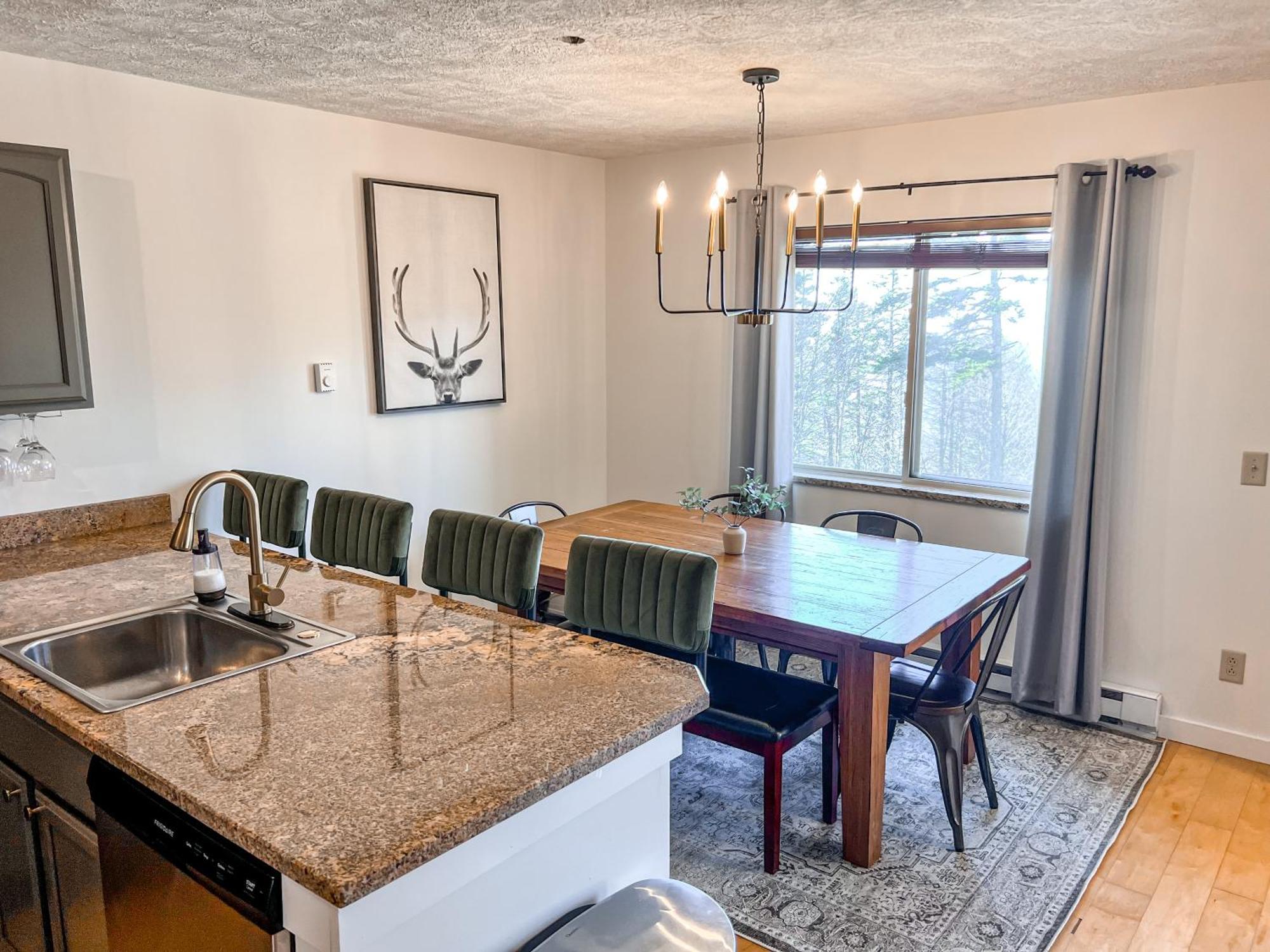 Remodeled Summit Condo At Snowshoe - Modern & Cozy Exteriör bild